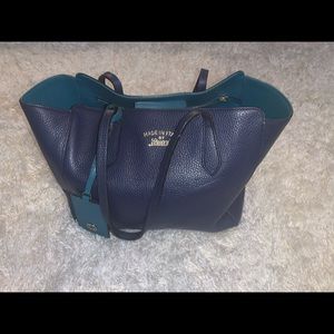 Beautiful well kept Gucci tote. Retail over 1000$